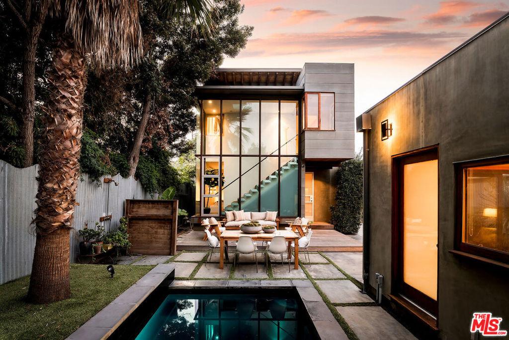 MLS #25600233 image #0