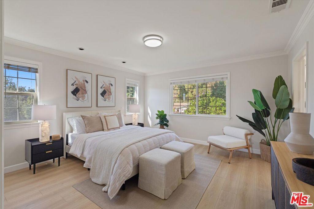 MLS #25600257 image #0