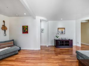 MLS #25600471 image #0