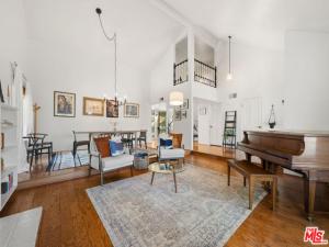 MLS #25600637 image #0