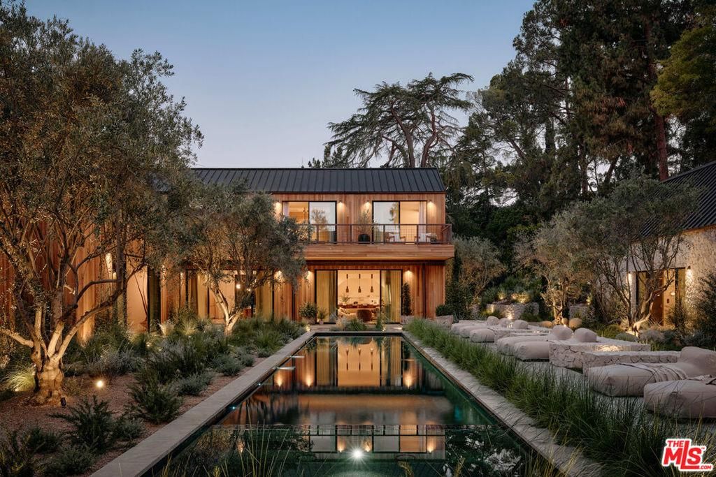 MLS #25600821 image #0