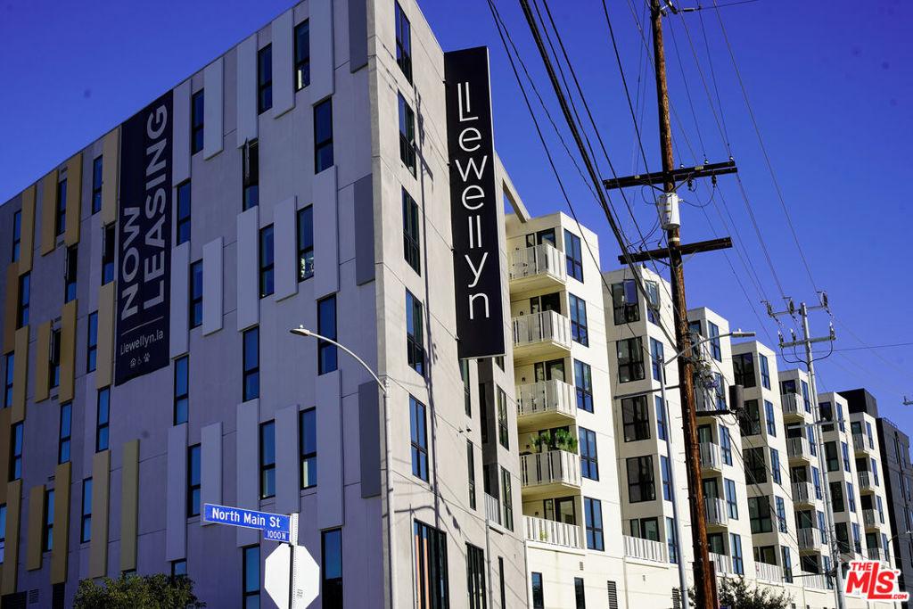 MLS #25601111 image #0