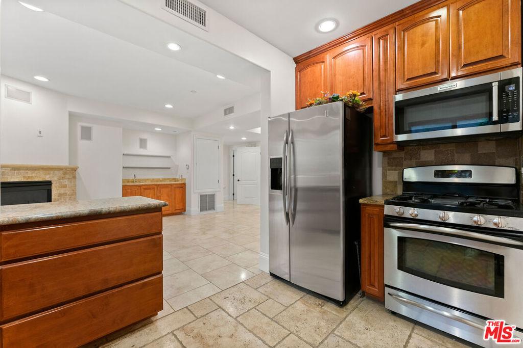 MLS #25601115 image #0