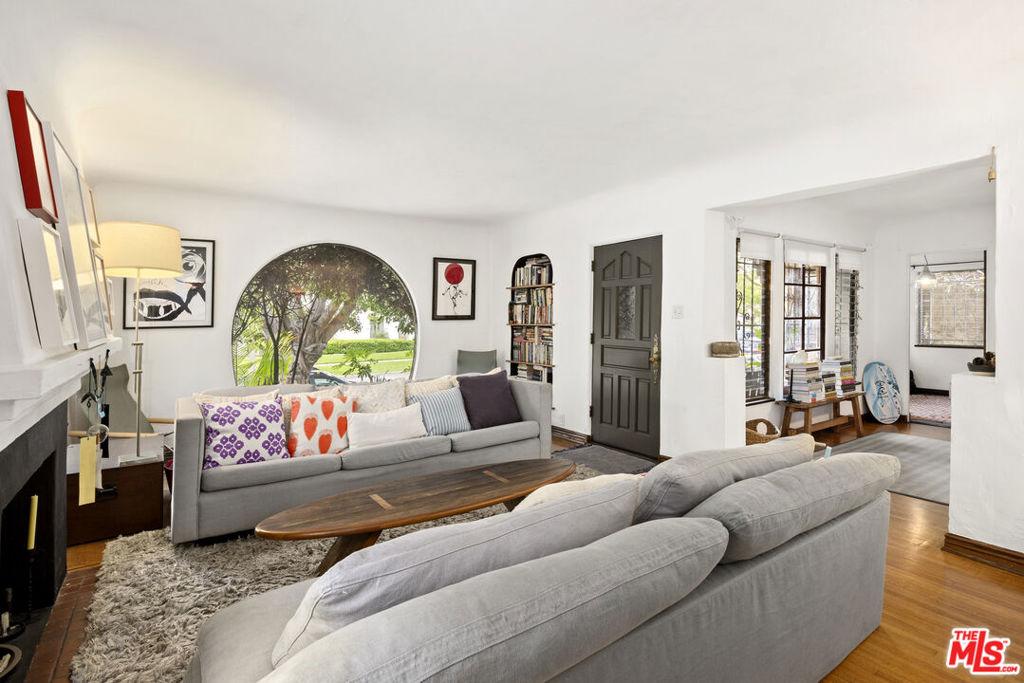 MLS #25602249 image #0