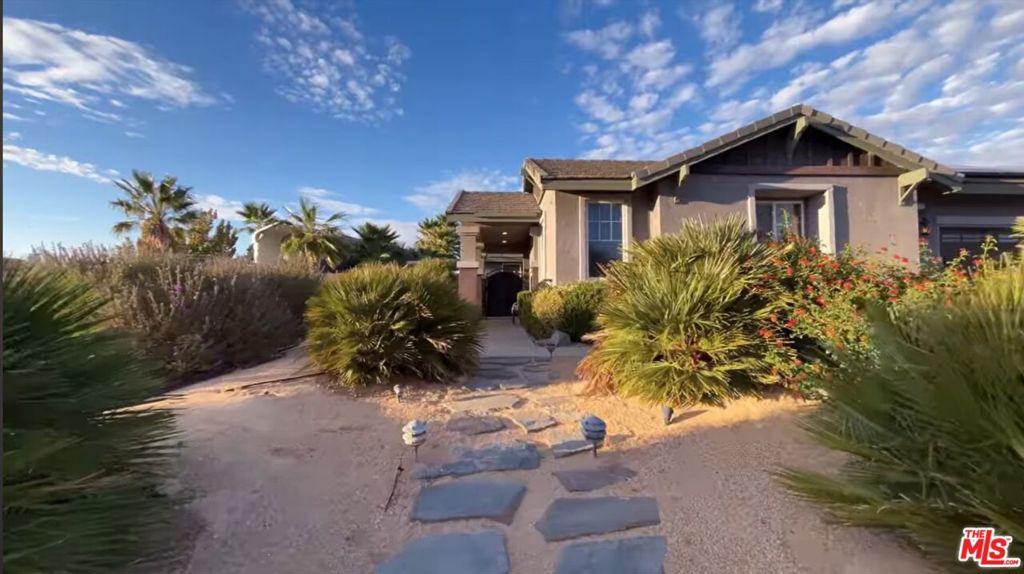 MLS #25602481 image #0