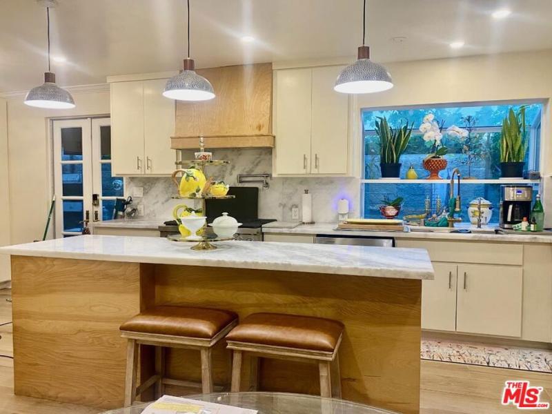 MLS #25602767 image #0