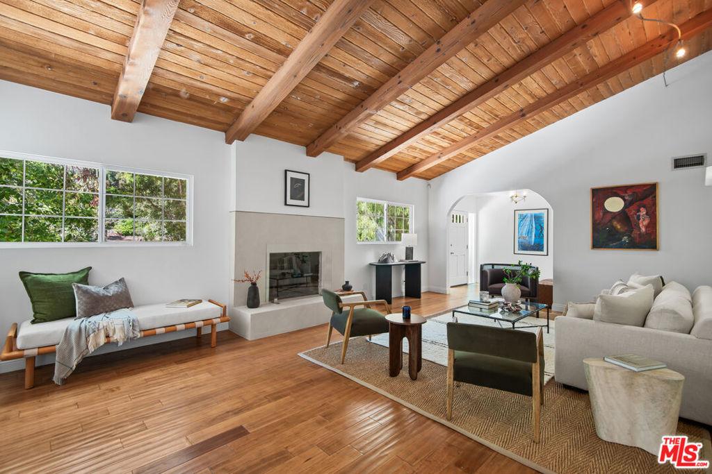 MLS #25603069 image #0