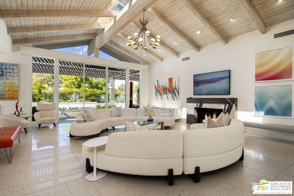 MLS #25603821PS image #0