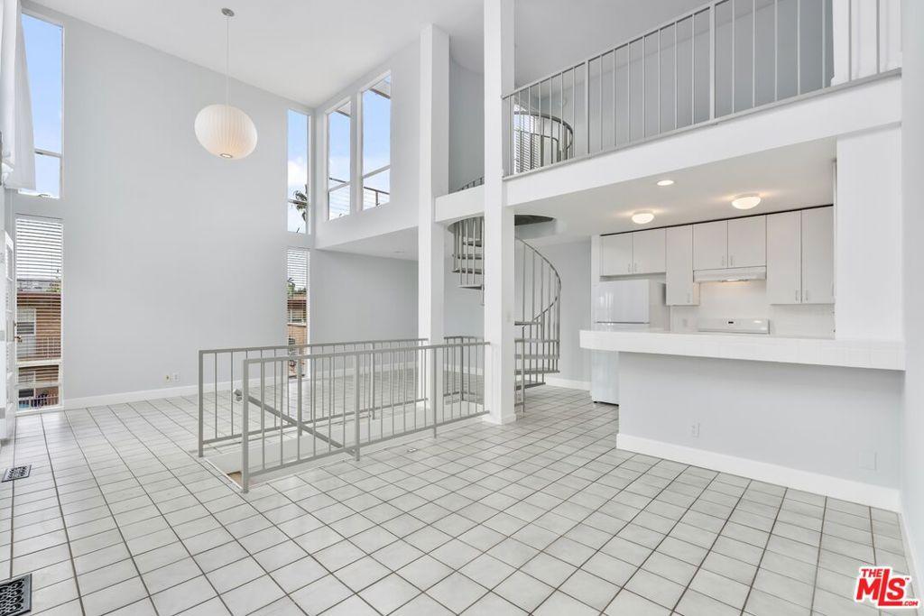 MLS #25604843 image #0