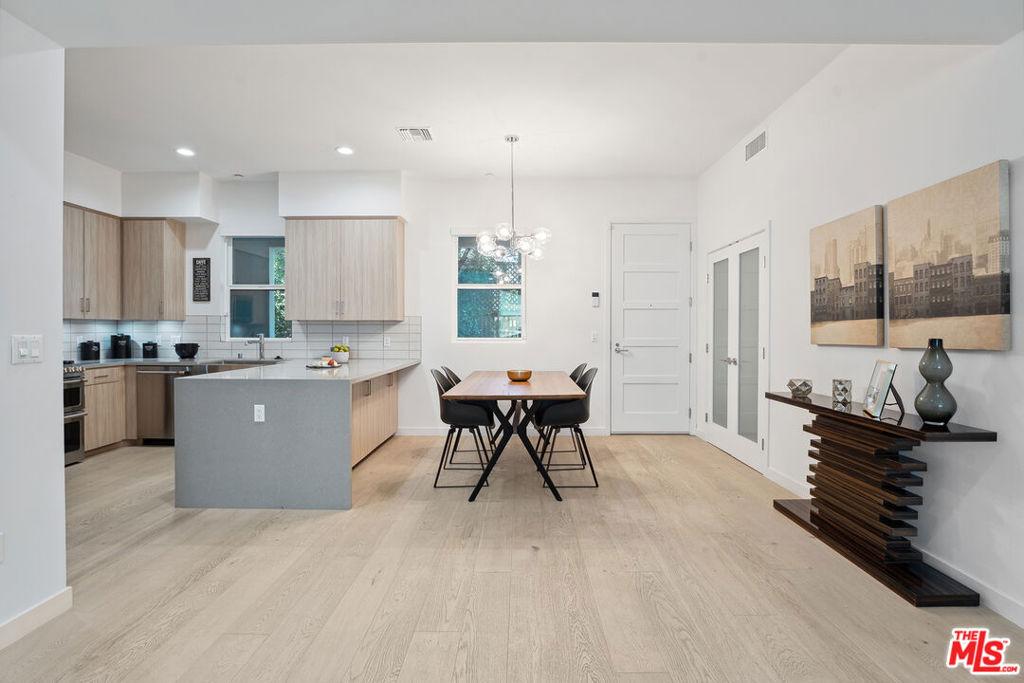 MLS #25604897 image #0