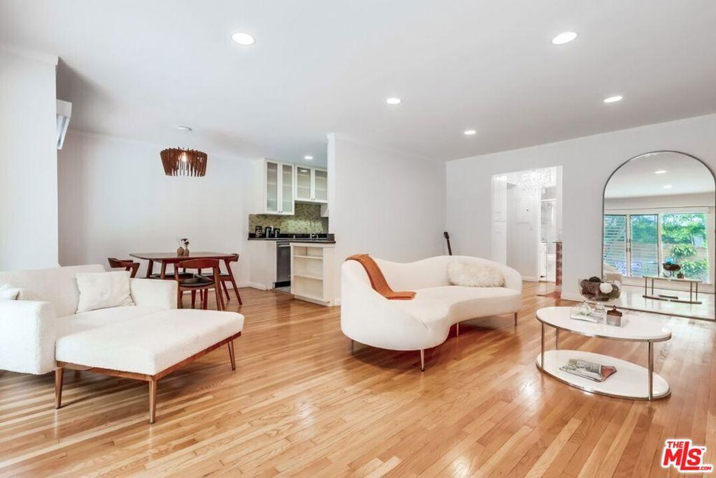 MLS #25605555 image #0