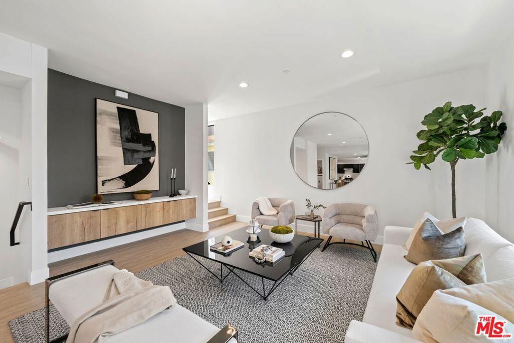 MLS #25606549 image #0