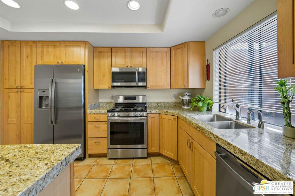 MLS #25606893PS image #0