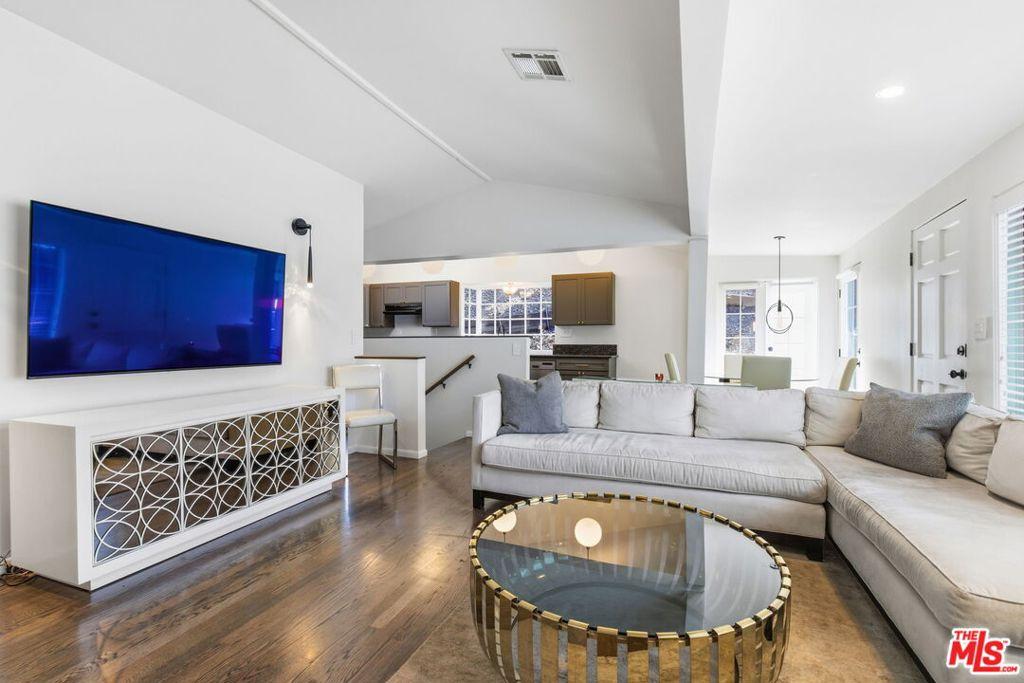 MLS #25607455 image #0