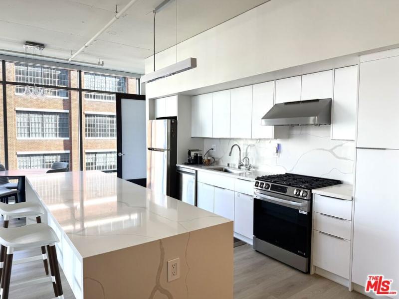 MLS #25607497 image #0