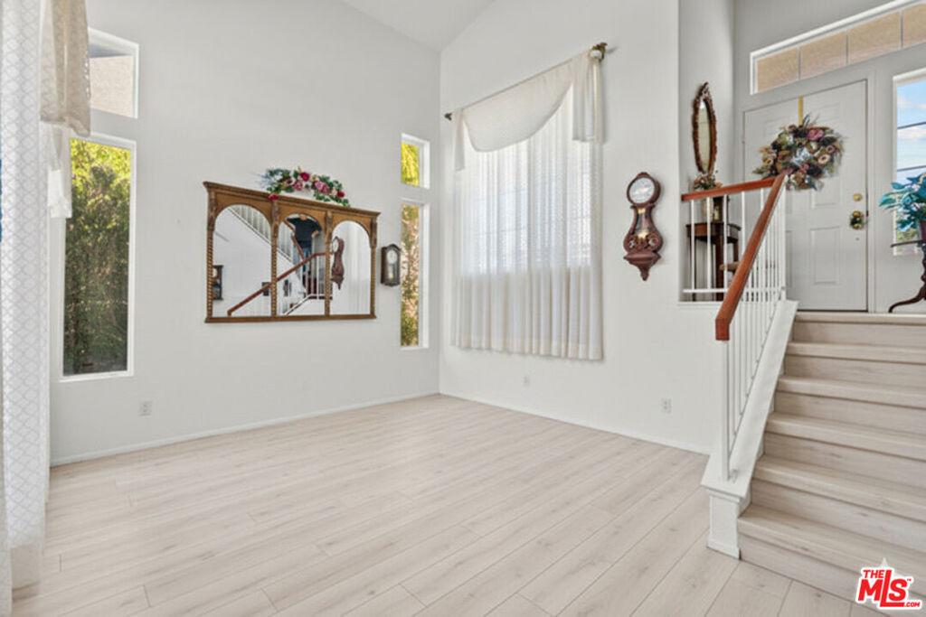 MLS #25608831 image #0