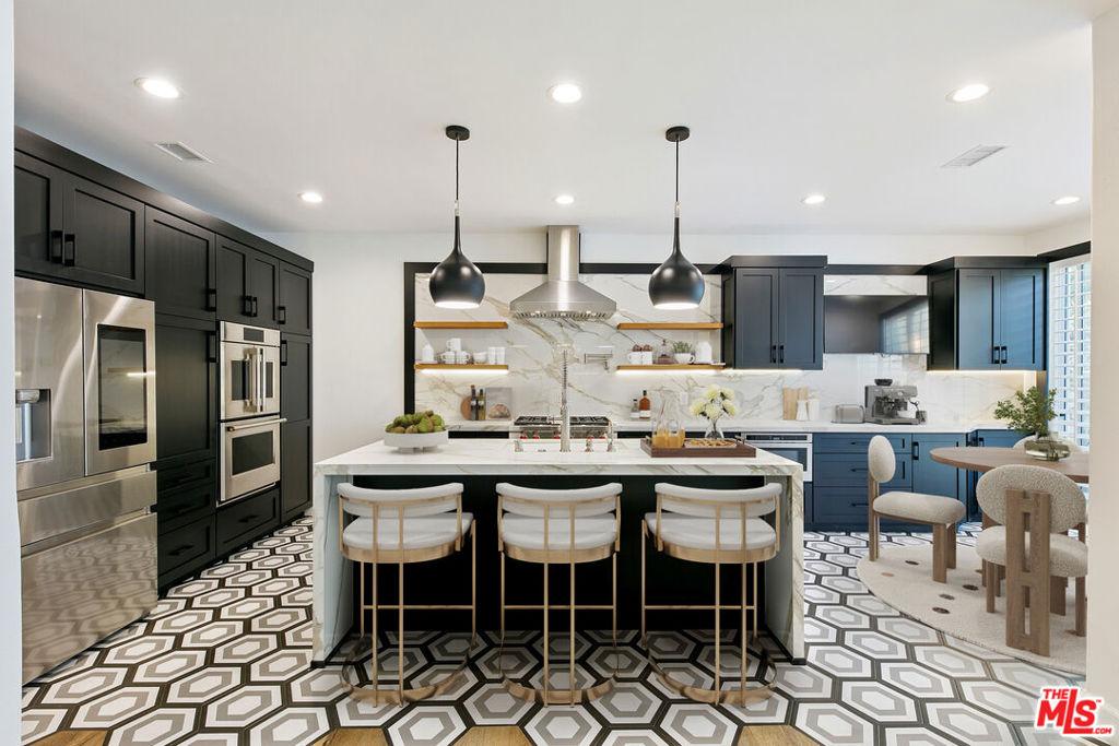 MLS #25608859 image #0