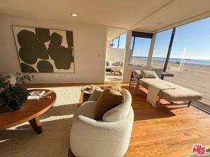 MLS #25609175 image #0