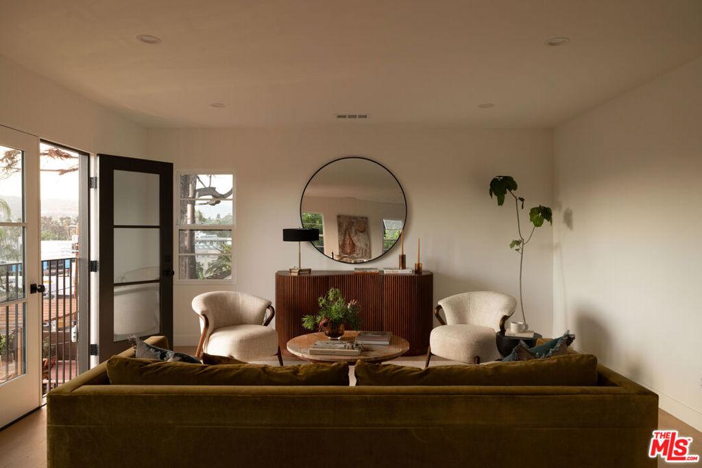 MLS #25609283 image #0