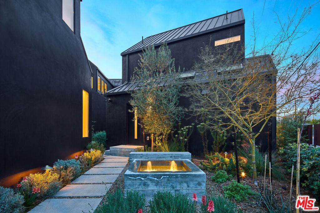 MLS #25609583 image #0