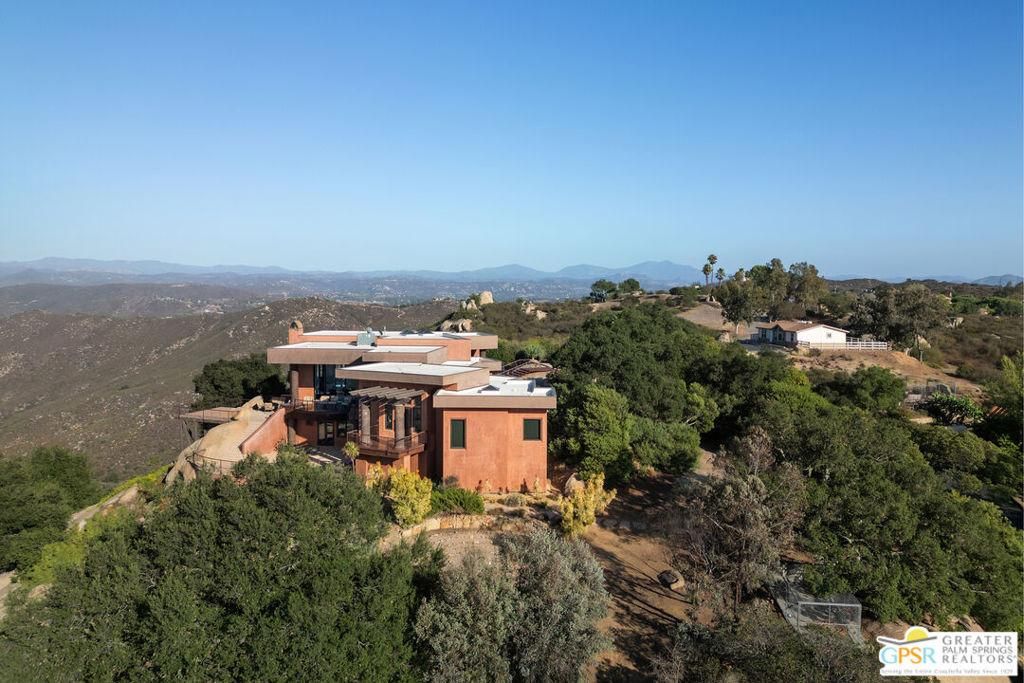 MLS #25609727PS image #0