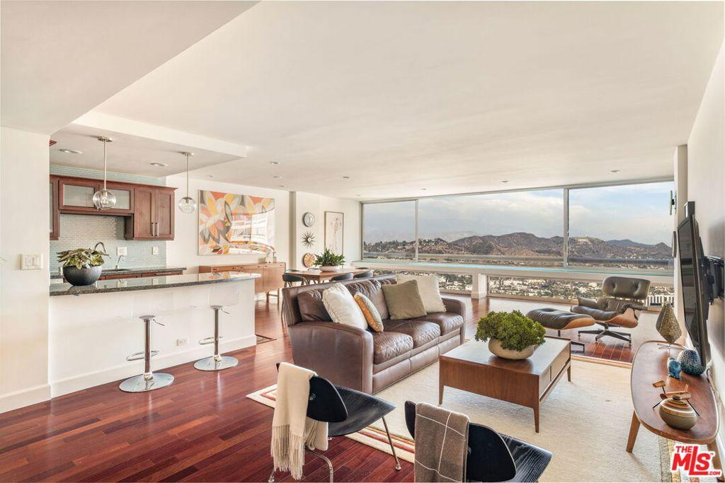 MLS #25609903 image #0