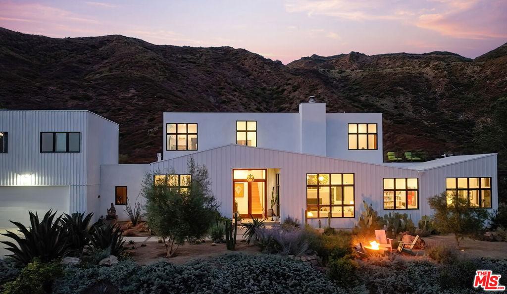 MLS #25609939 image #0