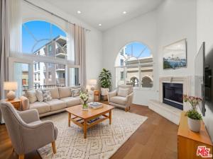 MLS #25609967 image #0