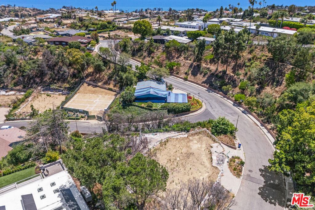 1052 Tellem DR Pacific Palisades CA 90272 | MLS #25610407 45 MLS #25610407 image #0