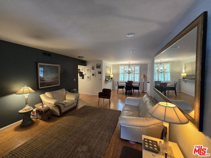 14315 Riverside DR #105 Sherman Oaks CA 91423 | MLS #25610871 45 MLS #25610871 image #0