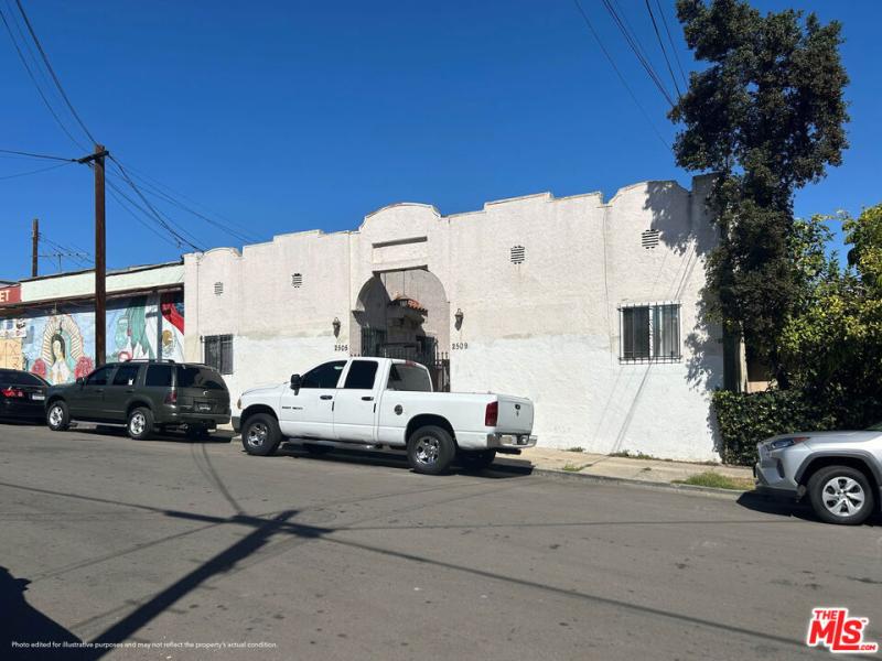 MLS #25611127 image #0