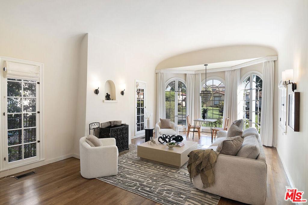 MLS #25613837 image #0