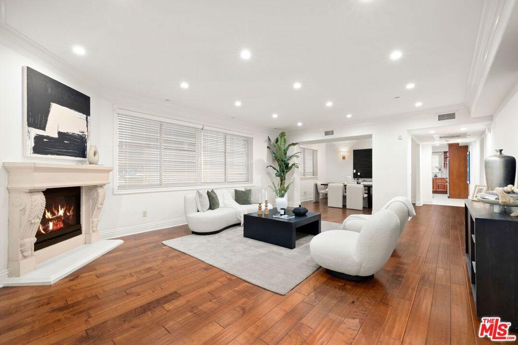 MLS #25614377 image #0