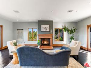 MLS #25615273 image #0