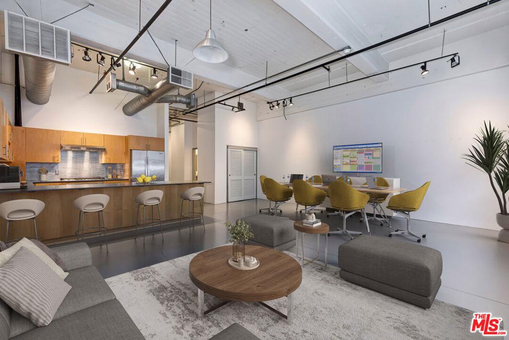 MLS #25615633 image #0