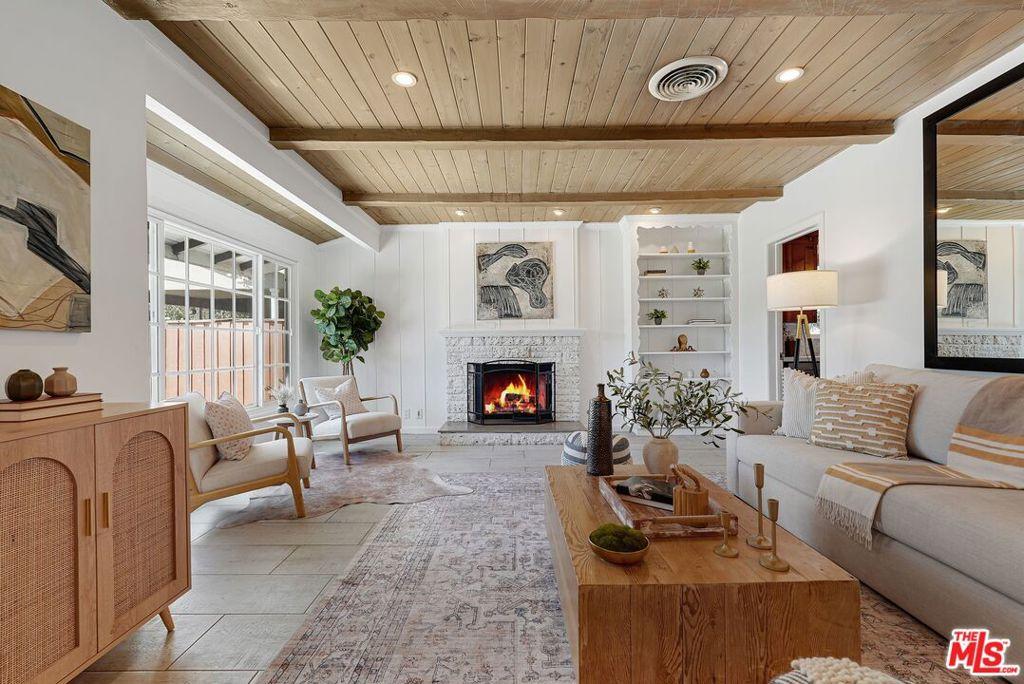 MLS #25615717 image #0