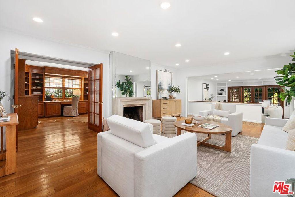 MLS #25615833 image #0