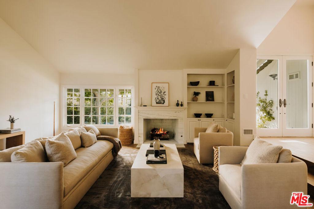 MLS #25615999 image #0