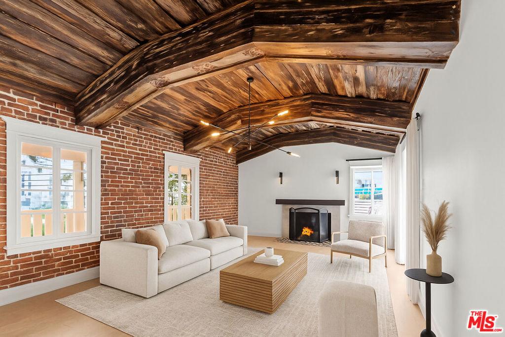 MLS #25616523 image #0