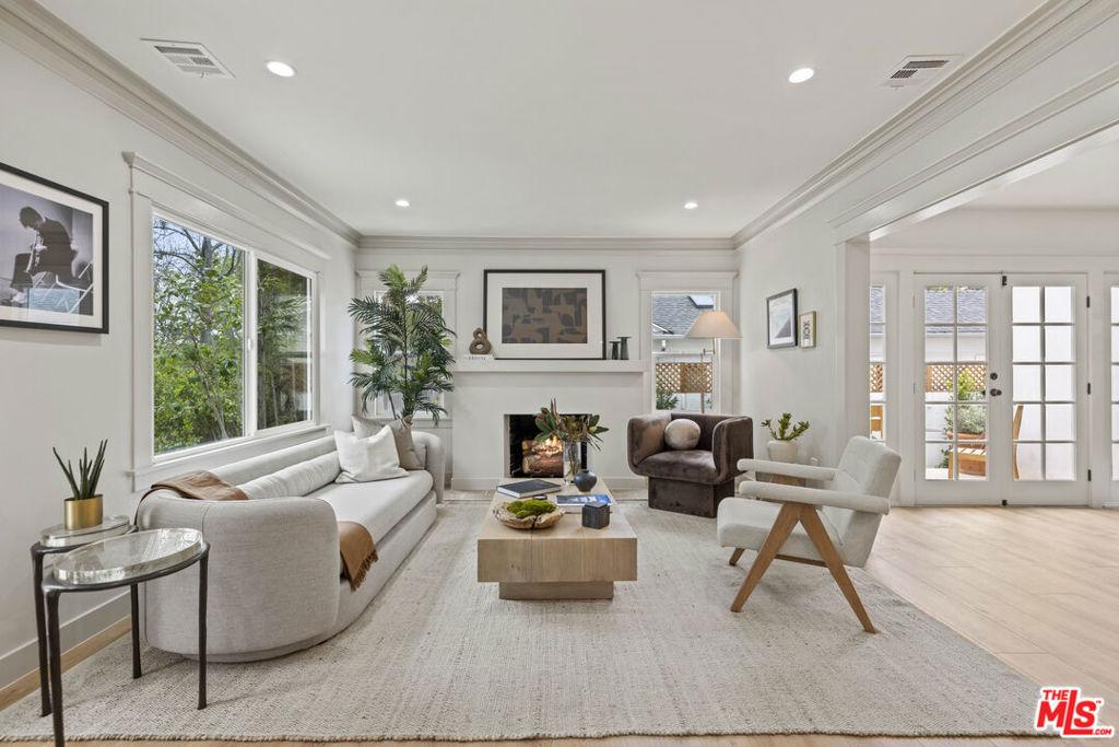 MLS #25617351 image #0