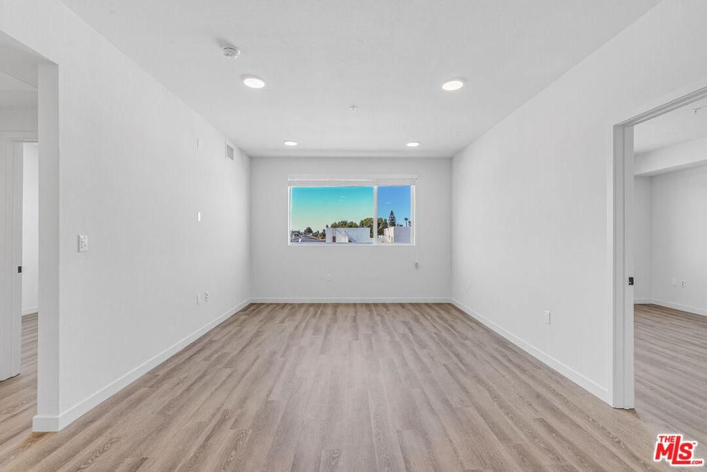 MLS #25617557 image #0