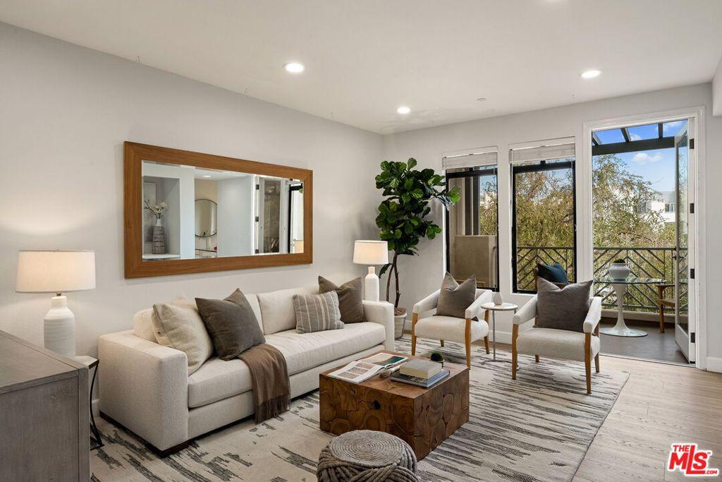 MLS #25618211 image #0