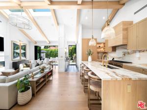 MLS #25618615 image #0