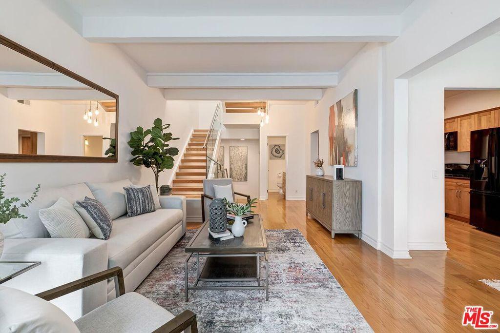 MLS #25618761 image #0