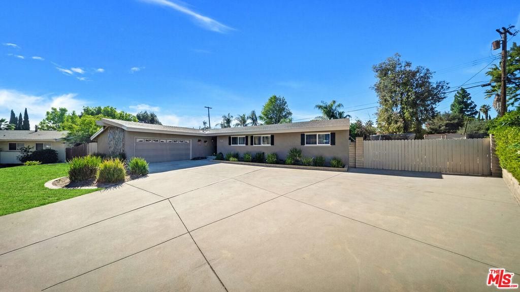 MLS #25619361 image #0