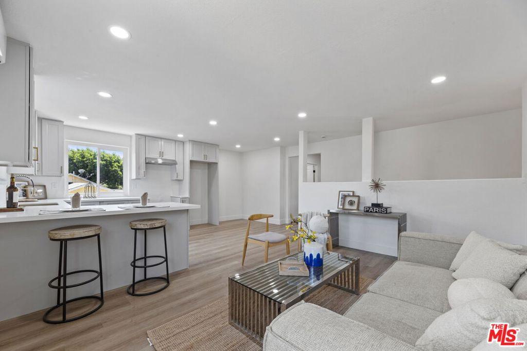 MLS #25619963 image #0