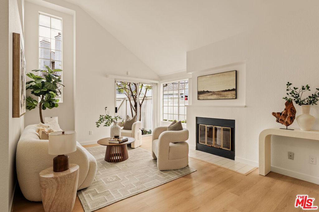 MLS #25621427 image #0