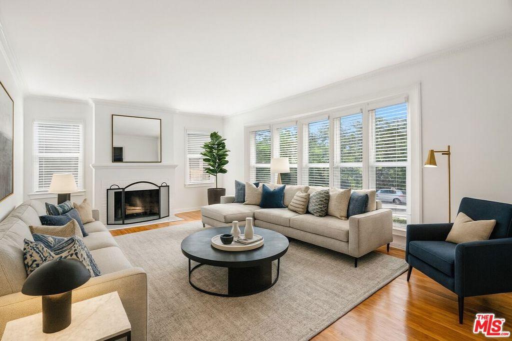 MLS #25621463 image #0