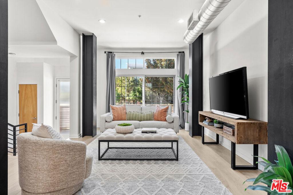 MLS #25622197 image #0