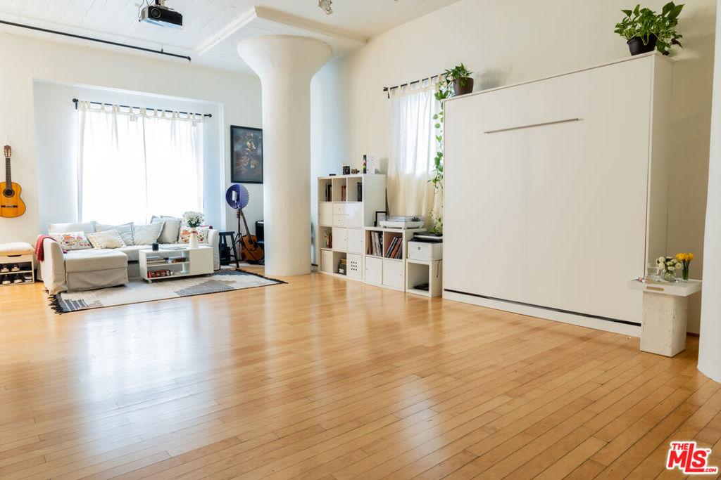 420 S San Pedro ST #231 Los Angeles CA 90013 | MLS #25622223 45 MLS #25622223 image #0